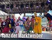 Alljährlicher Höhepunkt ist der Tanz der Marktweiber auf dem Viktualienmarkt am Faschingsdienstag (©Foto: Martin Schmitz)